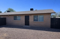 Building Photo - 426 E Navajo Rd