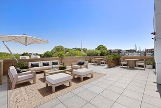 Building Photo - 4525 Bergenwood Ave