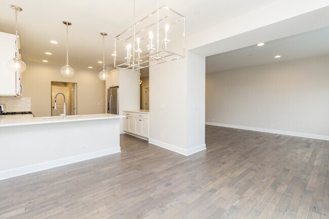 Building Photo - 10723 Clock Tower Dr