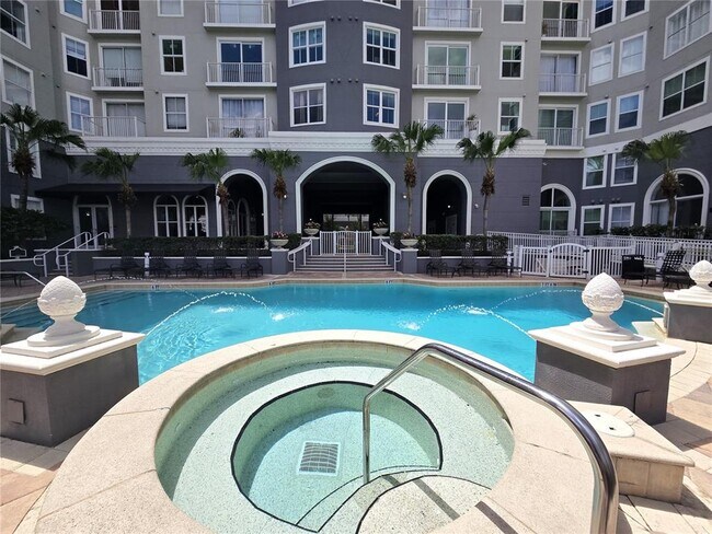 Building Photo - 700 S Harbour Island Blvd