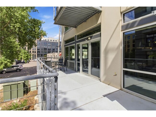 Building Photo - 710 N 4th St