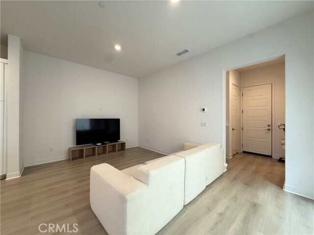 Building Photo - 179 Yugen