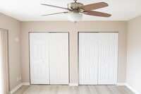 Building Photo - 70 Lake Arbor Dr