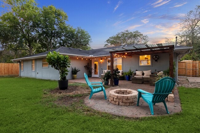 Building Photo - 11531 Gaymoor Dr