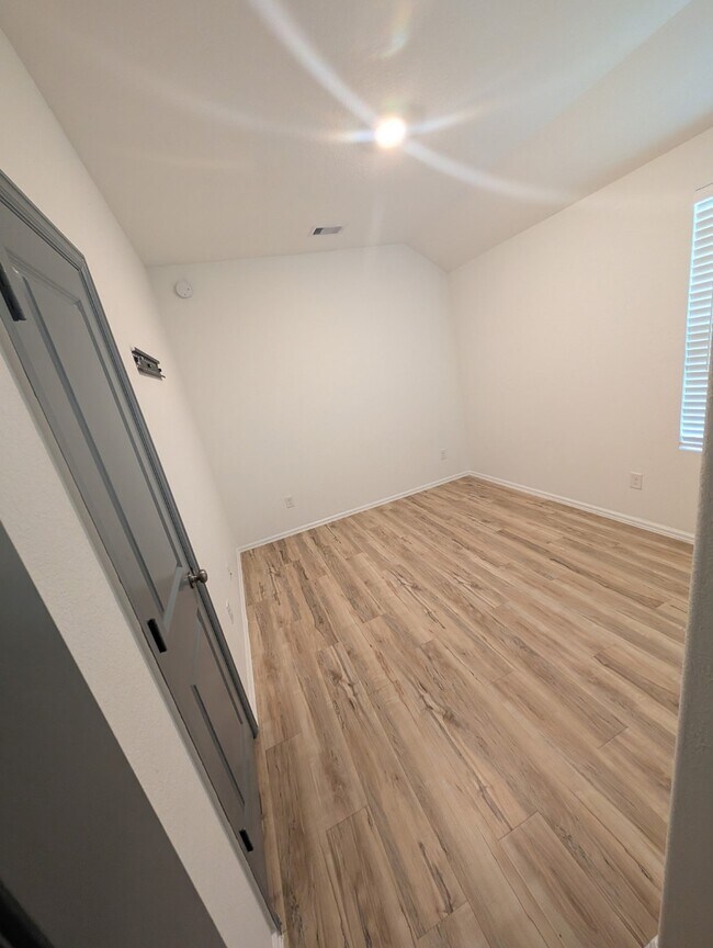 Building Photo - 22699 Malvicino Dr