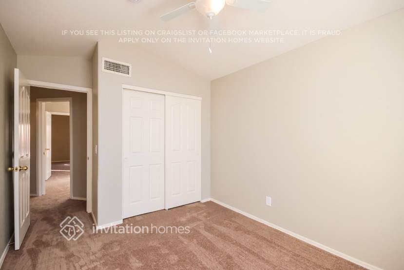 Building Photo - 12534 W Edgemont Ave