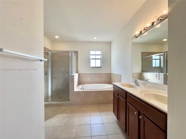 Building Photo - 15153 SW 117th Terrace