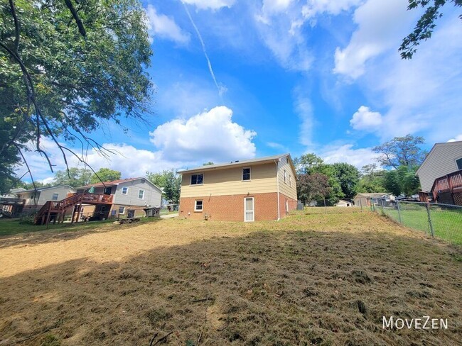 Building Photo - 1308 Juniper St