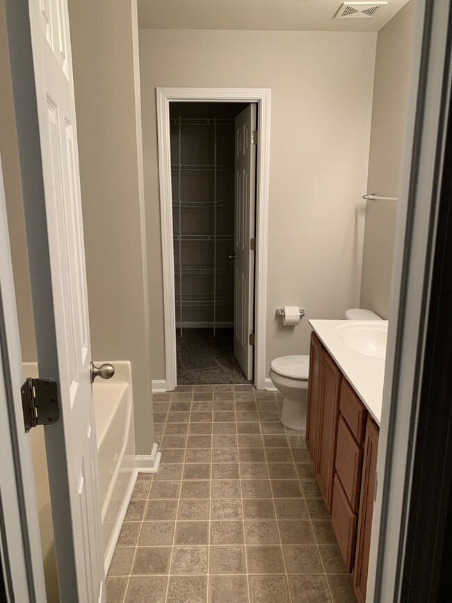 Master Bathroom - 307 Caldwell Loop