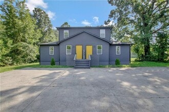 Building Photo - 551 Valley Hill Rd SE