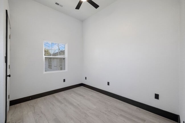 Building Photo - New Construction. 3 bedroom, 2 Bathroom