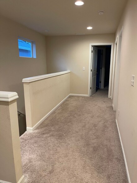 Building Photo - 11317 NE 116th Ct