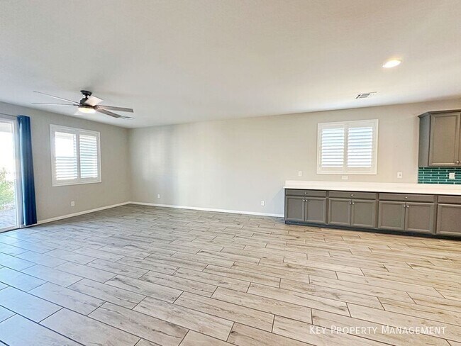 Building Photo - 6033 Torciano St