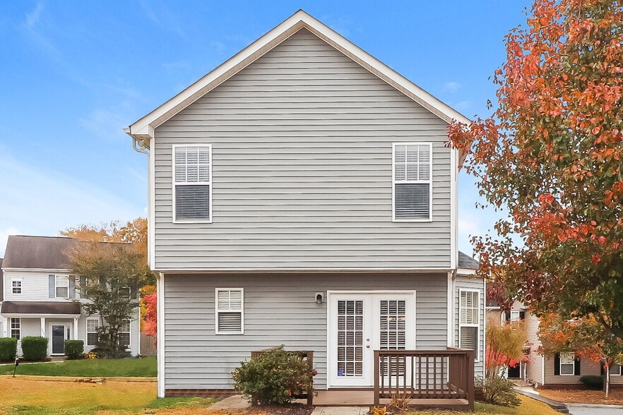 Building Photo - 13017 Autumn Trace Dr