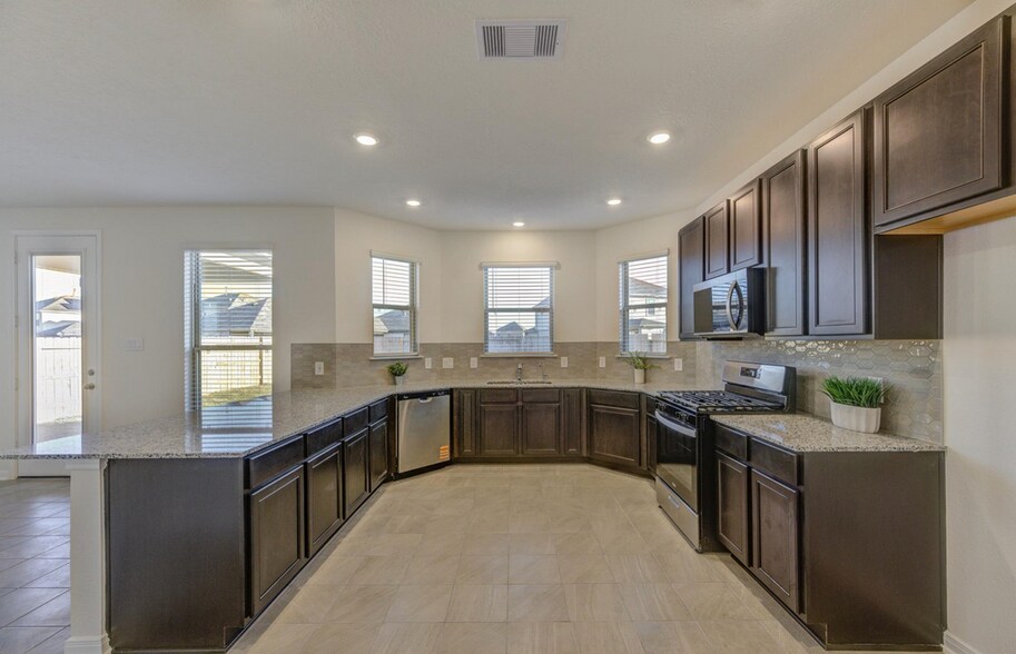 Building Photo - 22851 Fulton Lndg Dr