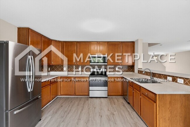 Building Photo - 29681 Westfield Dr