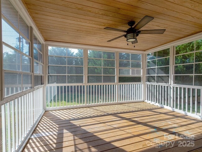 Building Photo - 1200 Mendenhall Ct