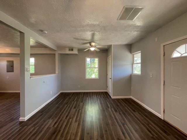 Building Photo - 809 S George Ave