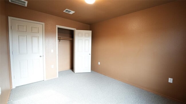 Building Photo - 5705 Knoll Pines Pass