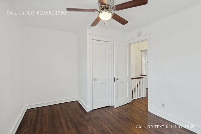 Building Photo - Updated 2 Bedroom 1 Bath Home in centrally...