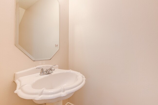 Building Photo - 7322 Parkland Manor Dr