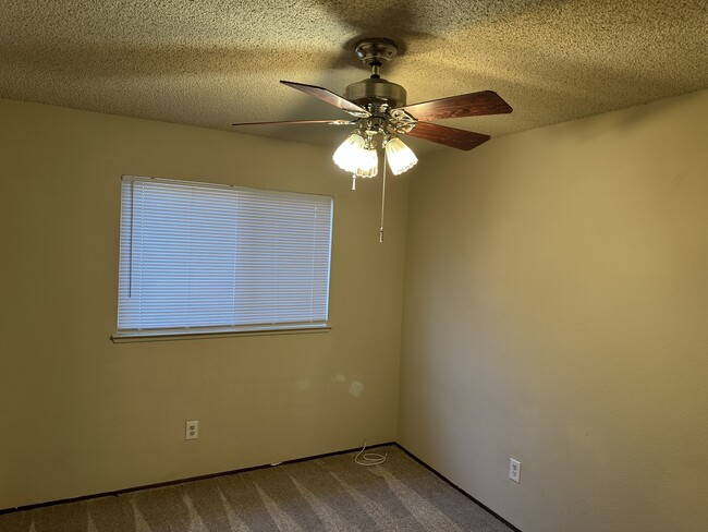 Building Photo - 4100 Goldust Dr