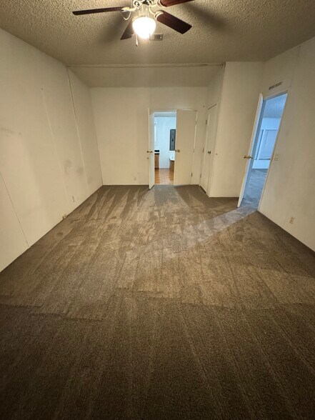 Building Photo - 7610 Plumwood Dr