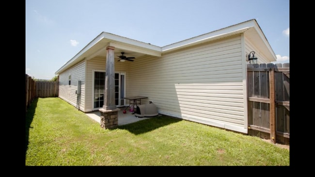 Building Photo - 4500 W Sweetgum Ln