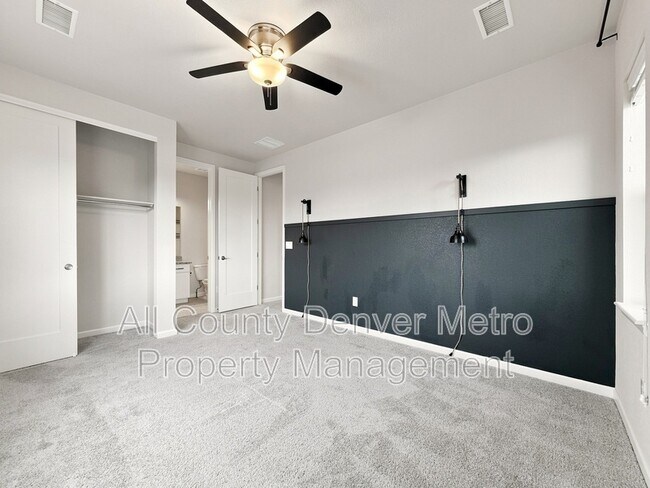 Building Photo - 9395 Antero St