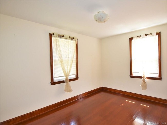 Building Photo - 55 Old Turnpike Rd