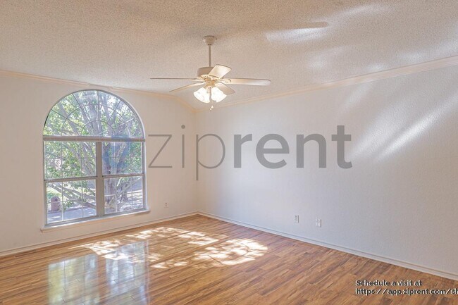 Building Photo - 514 Big Oak Ct