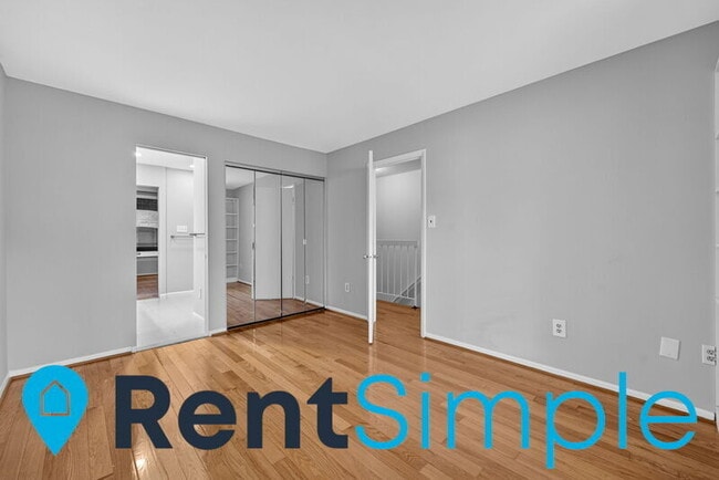 Building Photo - 1673 S Hayes St