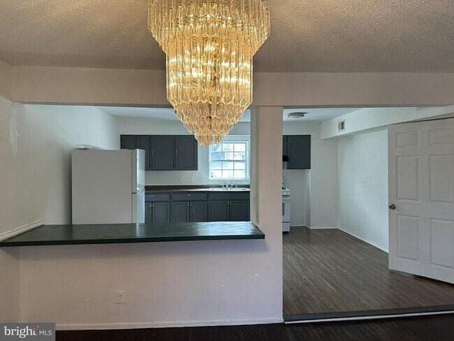 Building Photo - 2015 S Lincoln St