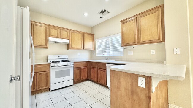 Building Photo - 6323 Alpine Tree Ave
