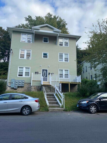 Primary Photo - 14 N Spring St