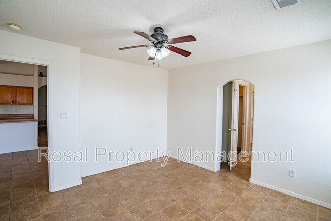 Building Photo - 1900 Cielo Oeste Pl NW