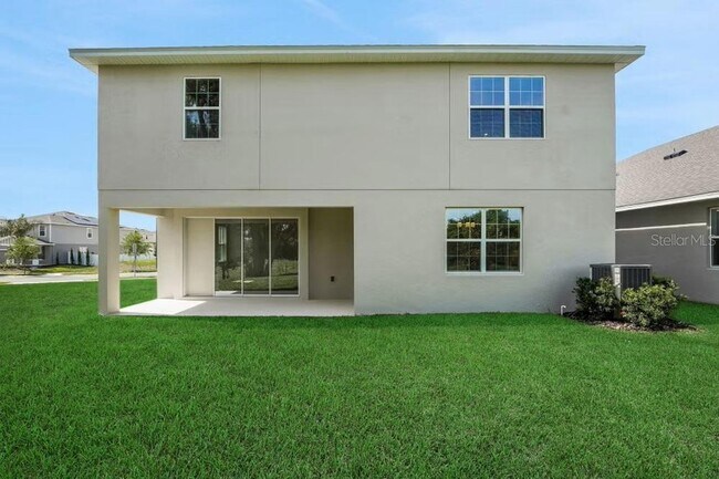 Building Photo - 15075 Tea Tree Dr
