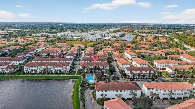 Building Photo - 2705 SW 119th Way