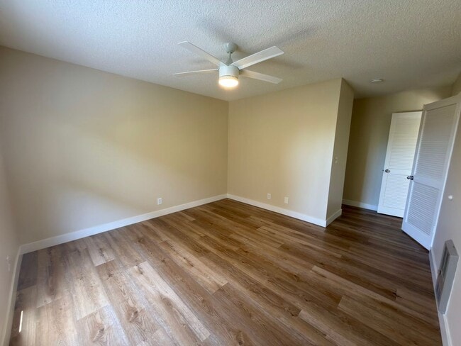 Building Photo - IRVINE 1 BED, 1 BATH CONDO- $2,275 ("THE SPRINGS" COMMUNITY)