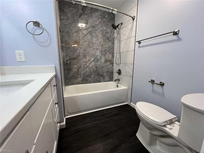 Building Photo - 4930 Cypress Point Cir