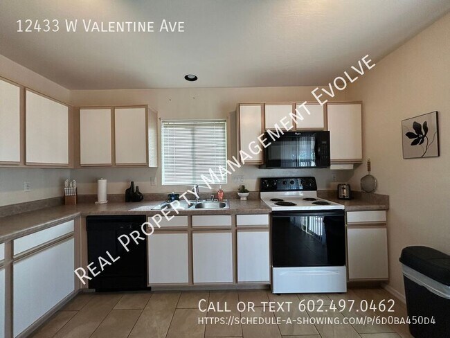 Building Photo - COME TOUR TODAY!