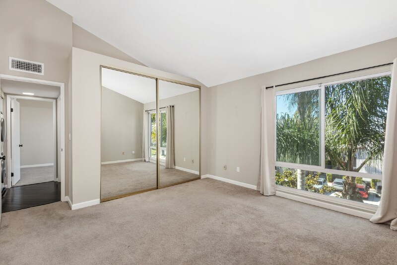 Building Photo - 3633 Indiana St