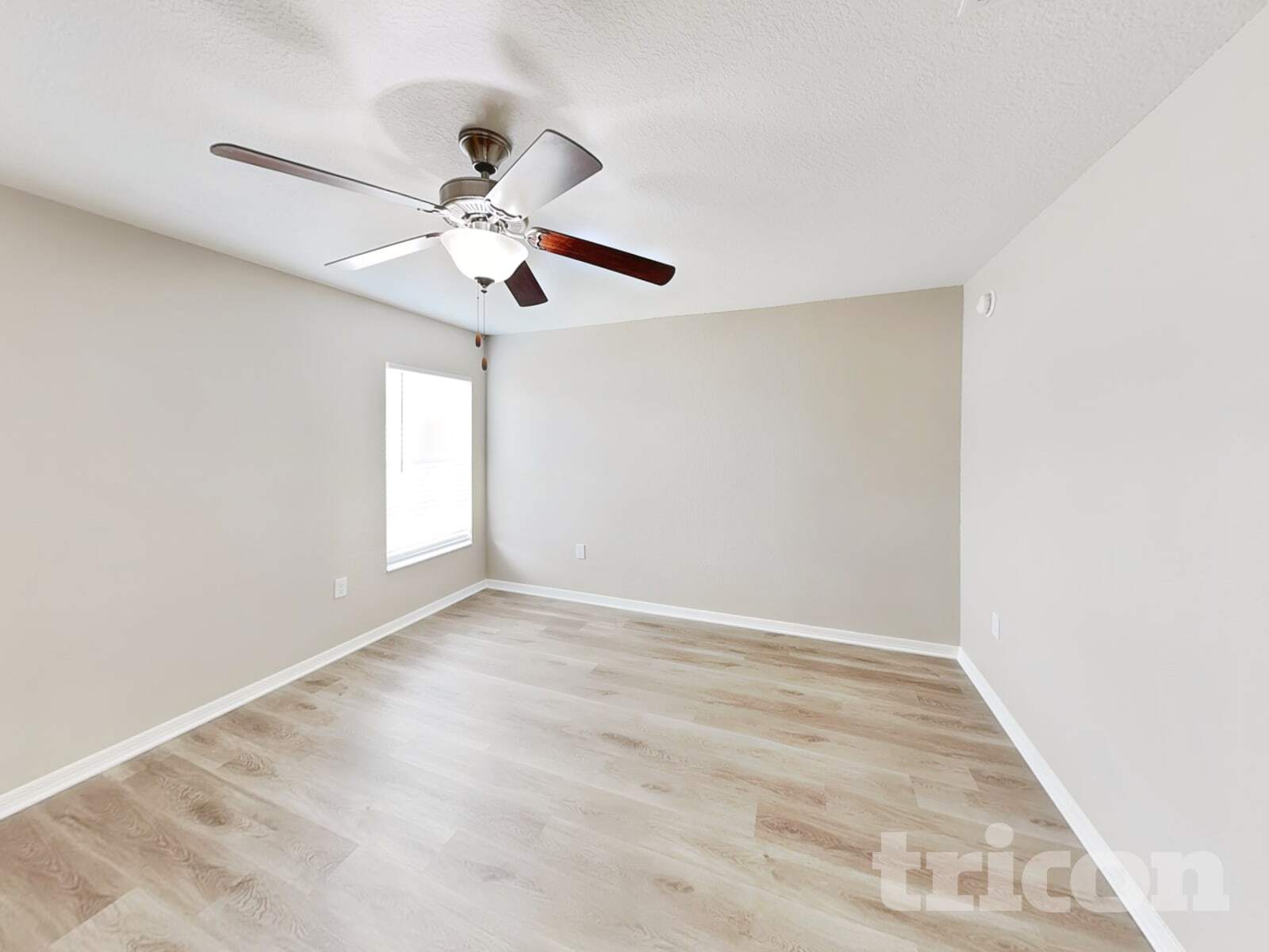 Building Photo - 2311 12th Ave E