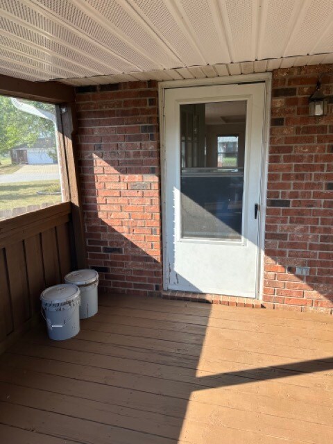 Building Photo - 1258 W Bluegrass Rd