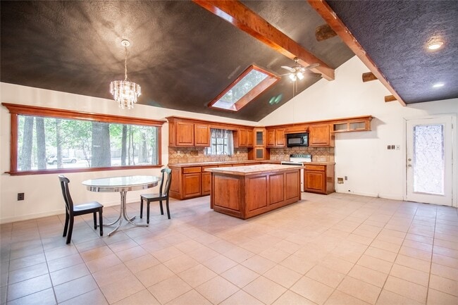 Building Photo - 27607 Decker Woods Dr