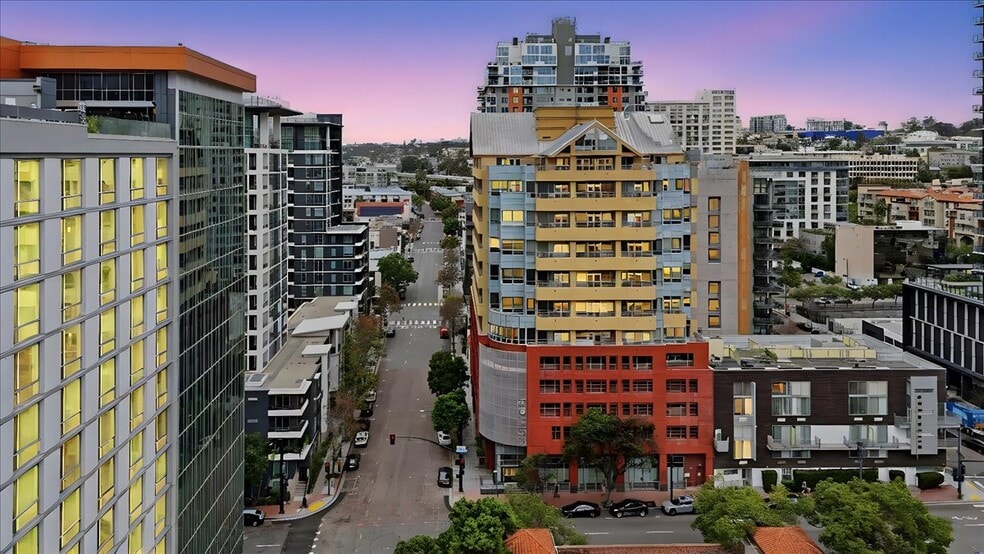 Building Photo - 350 W Ash St