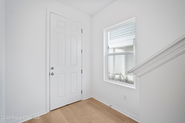 Building Photo - 4374 Masthead Ave