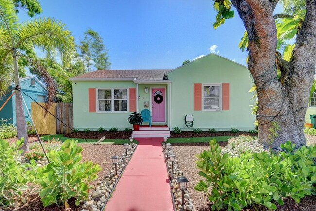 Primary Photo - Charming 2BR House in Lake Worth Beach