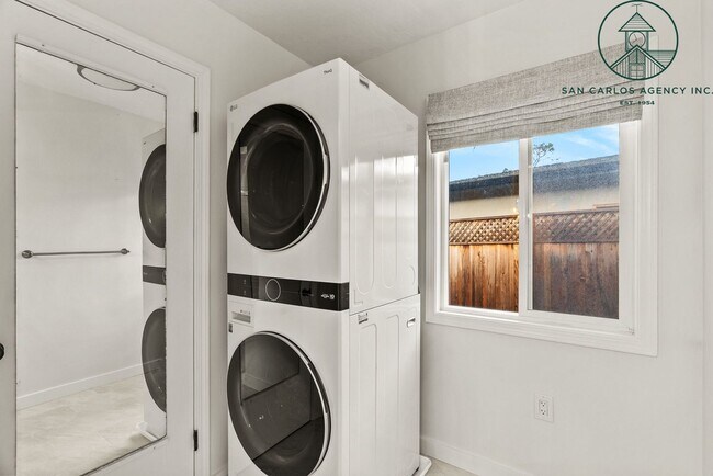 Building Photo - Spacious Three Bedroom Home in Country Club Area of Pebble Beach