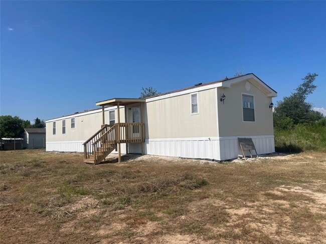 Building Photo - 605 Rd 5816